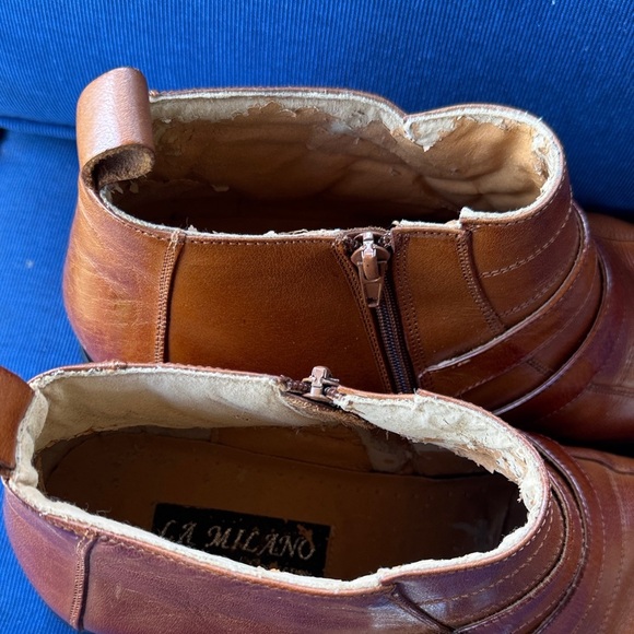 Men's Tan Leather Chukka Boots with Double Buckle - Picture 3 of 7